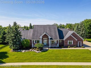 5922 Lakeview Drive, Washington Township, MI 48094