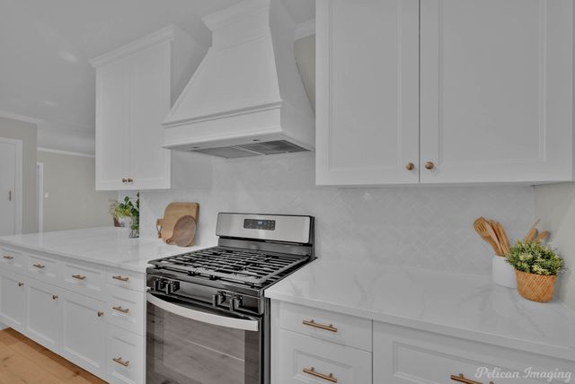 2043 Shadywood Lane, Shreveport, LA 71105