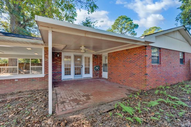 2043 Shadywood Lane, Shreveport, LA 71105