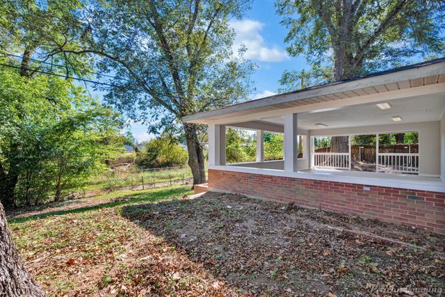 2043 Shadywood Lane, Shreveport, LA 71105