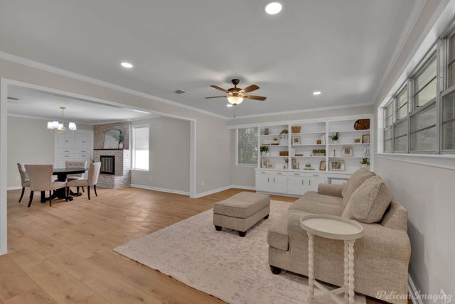 2043 Shadywood Lane, Shreveport, LA 71105