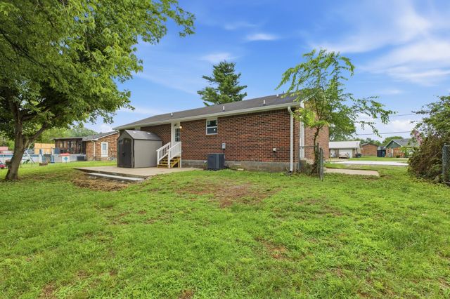 115 Walnut Crest Dr, Gallatin, TN 37066