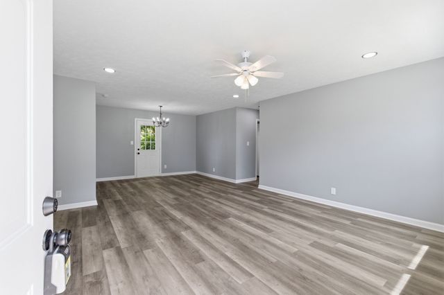 115 Walnut Crest Dr, Gallatin, TN 37066