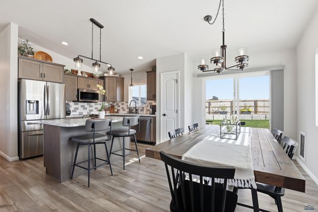 7414 HEALING WAY, Rapid City, SD 57702