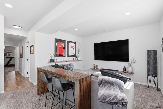 7414 HEALING WAY, Rapid City, SD 57702