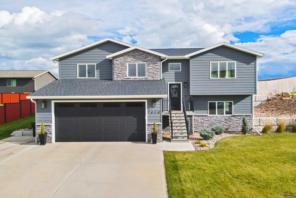 7414 HEALING WAY, Rapid City, SD 57702