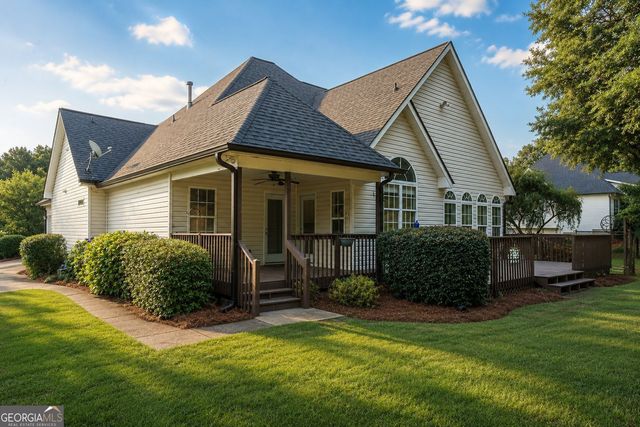 6015 Cedar Lake Trail, Loganville, GA 30052