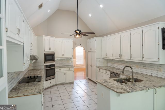 6015 Cedar Lake Trail, Loganville, GA 30052