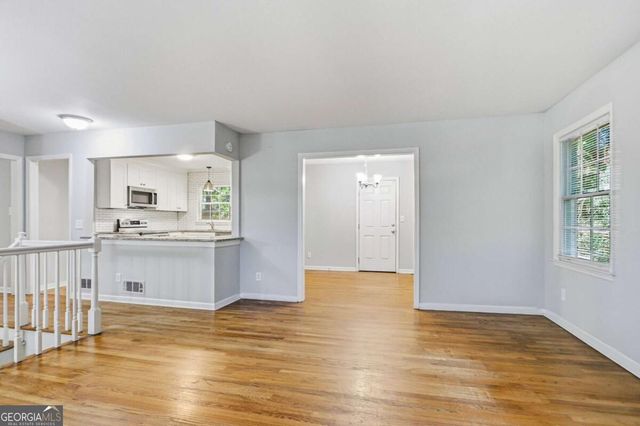 6489 Lynndale Lane, Morrow, GA 30260