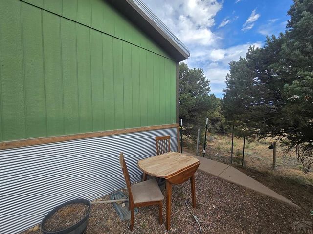 91 Comanche Dr, Walsenburg, CO 81089