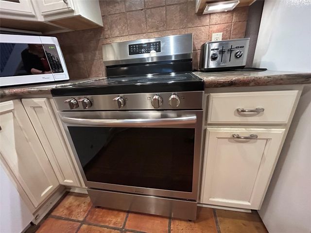 13034 Leader Street 965, Houston, TX 77072