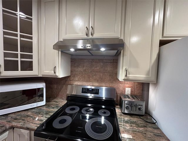13034 Leader Street 965, Houston, TX 77072