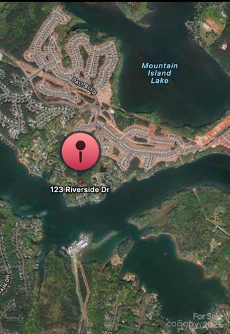 123 Riverside Drive, Mount Holly, NC 28120