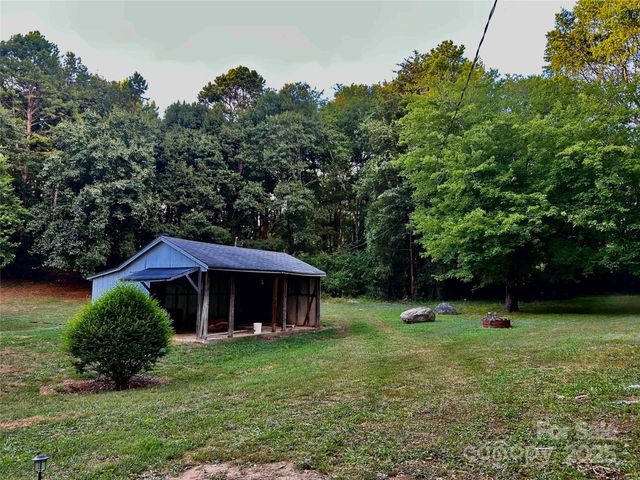 123 Riverside Drive, Mount Holly, NC 28120