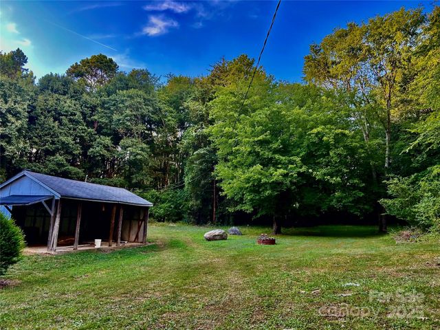 123 Riverside Drive, Mount Holly, NC 28120