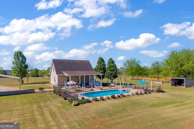 450 Memorial Road, Hartwell, GA 30643