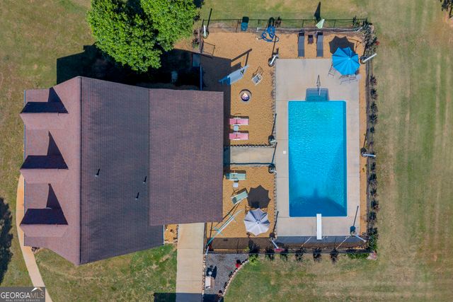 450 Memorial Road, Hartwell, GA 30643
