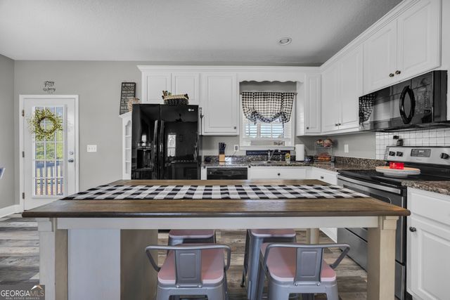 450 Memorial Road, Hartwell, GA 30643