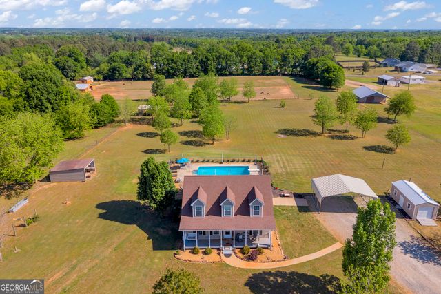 450 Memorial Road, Hartwell, GA 30643