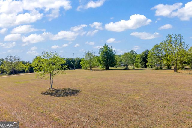 450 Memorial Road, Hartwell, GA 30643