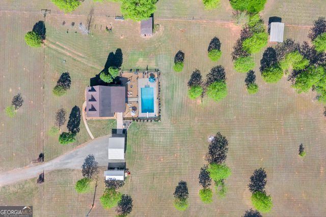 450 Memorial Road, Hartwell, GA 30643