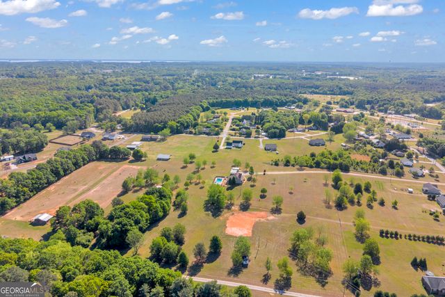 450 Memorial Road, Hartwell, GA 30643