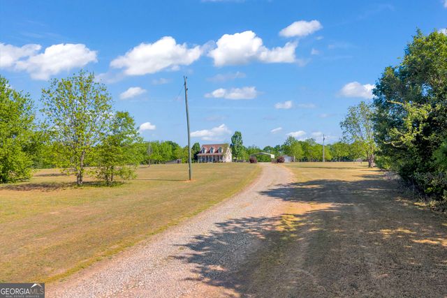 450 Memorial Road, Hartwell, GA 30643