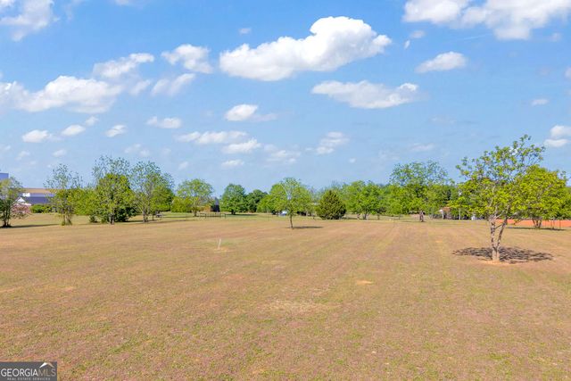 450 Memorial Road, Hartwell, GA 30643
