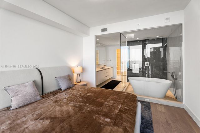 700 NE 24th Street 2602, Miami, FL 33137