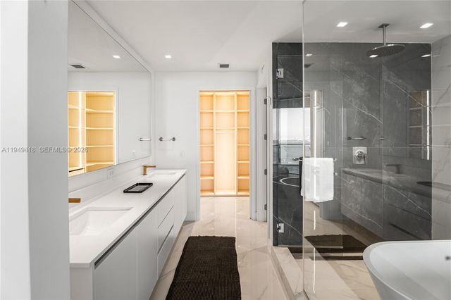 700 NE 24th Street 2602, Miami, FL 33137