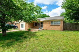 1420 E Amsden Ln, Wichita, KS 67216