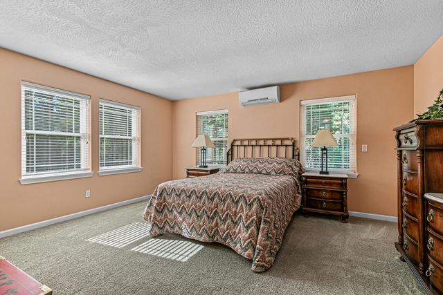 4059 Ditch Creek Road, Rogue River, OR 97537