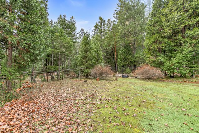 4059 Ditch Creek Road, Rogue River, OR 97537
