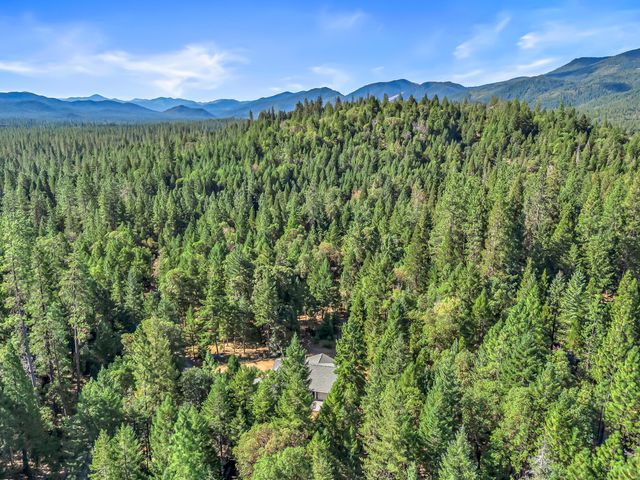 4059 Ditch Creek Road, Rogue River, OR 97537