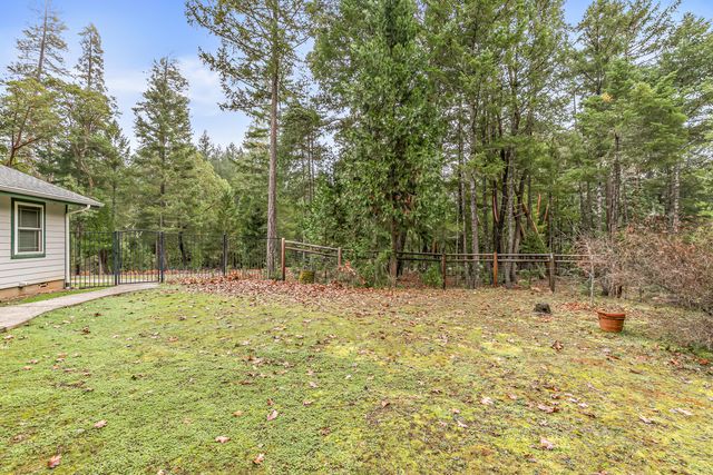 4059 Ditch Creek Road, Rogue River, OR 97537