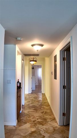 900 NW Greensward Ln 111-G, Delray Beach, FL 33445