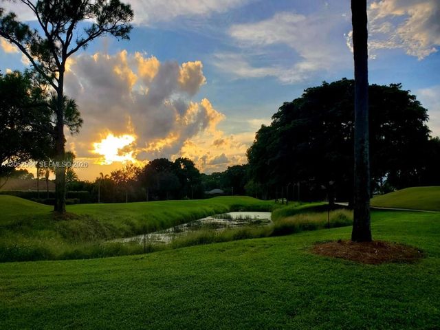 900 NW Greensward Ln 111-G, Delray Beach, FL 33445