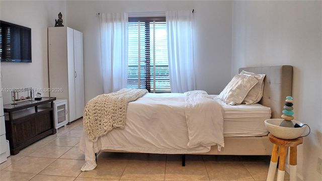 900 NW Greensward Ln 111-G, Delray Beach, FL 33445