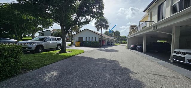900 NW Greensward Ln 111-G, Delray Beach, FL 33445