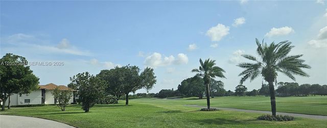 900 NW Greensward Ln 111-G, Delray Beach, FL 33445