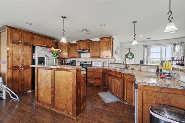 9204 SW Tinney Rd, Faxon, OK 73504