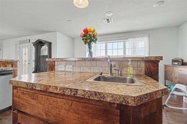9204 SW Tinney Rd, Faxon, OK 73504