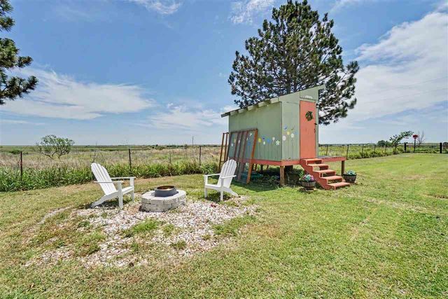 9204 SW Tinney Rd, Faxon, OK 73504