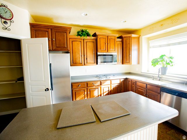 3405 W 4525 S, West Haven, UT 84401