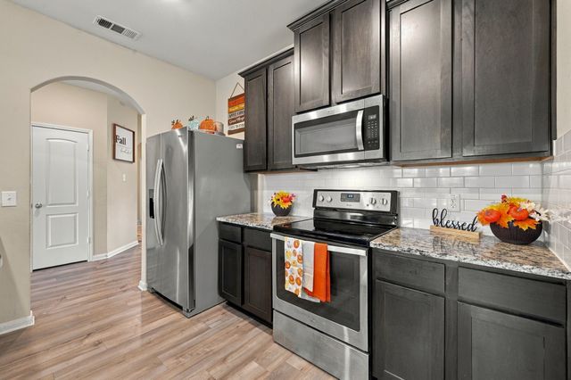 1405 Kite Street, Desoto, TX 75115