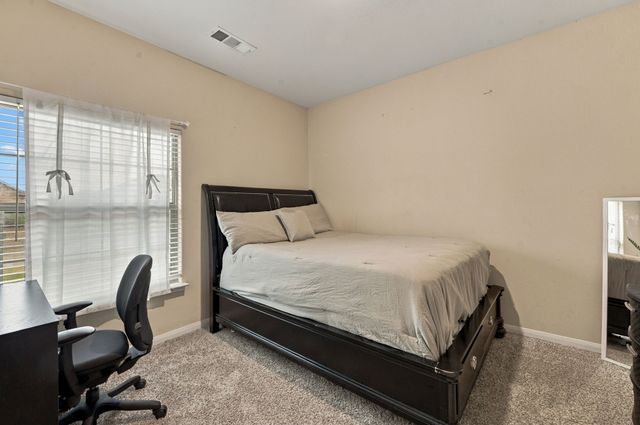 1405 Kite Street, Desoto, TX 75115