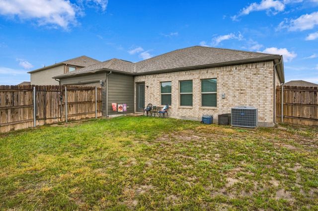 1405 Kite Street, Desoto, TX 75115