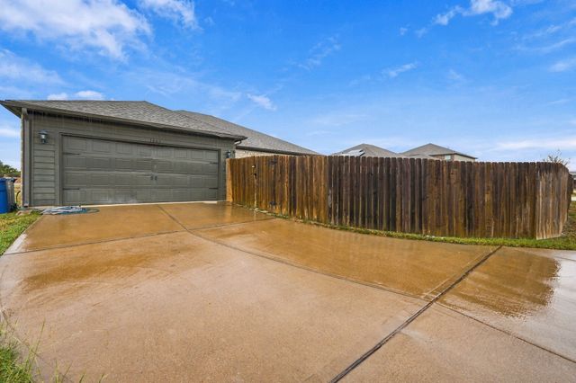 1405 Kite Street, Desoto, TX 75115