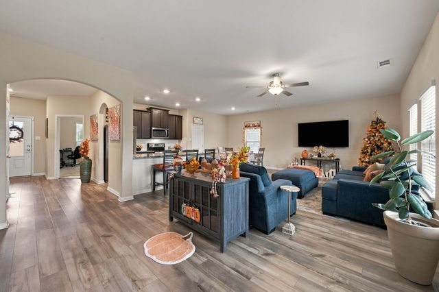 1405 Kite Street, Desoto, TX 75115