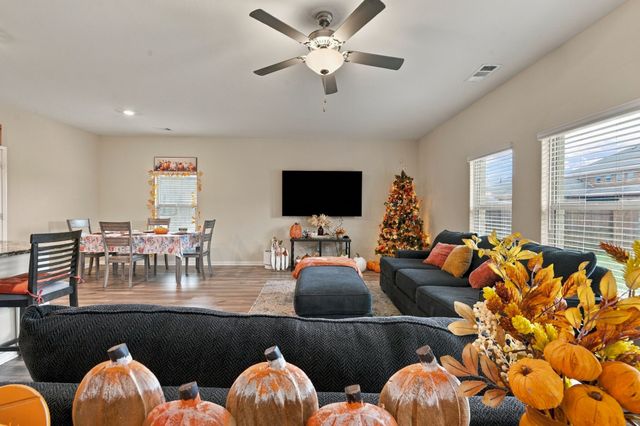 1405 Kite Street, Desoto, TX 75115